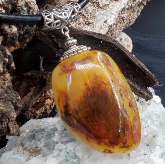 Amber Jewelry GENUINE AMBER Raw Amber Nugget Stone Pendant Leather - Picture 1 of 7